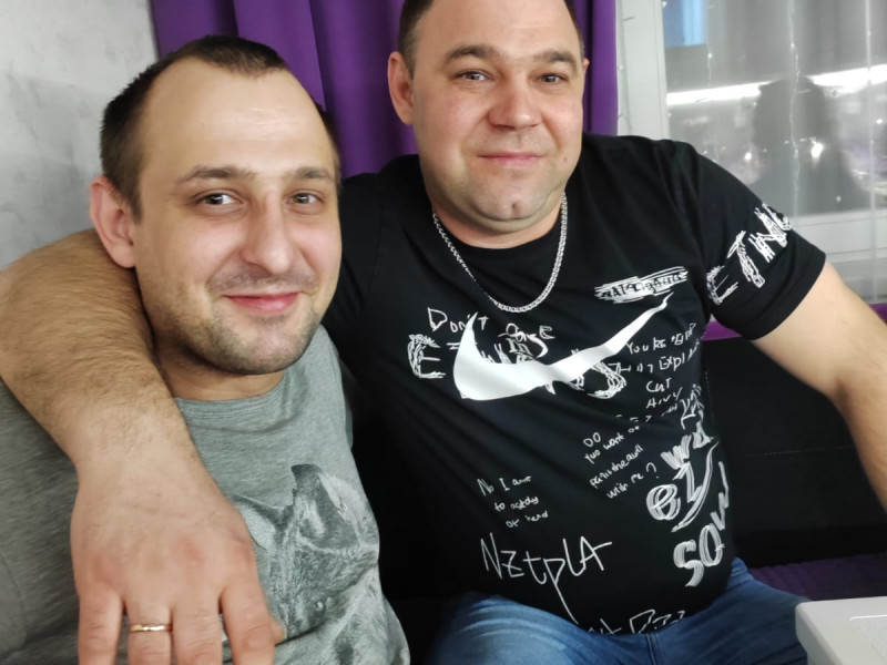Зырянов Алексей со своим старшим братом Максимом.